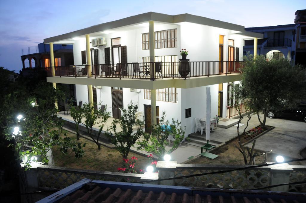 Guest House Smajlaga Ulcinj Ngoại thất bức ảnh