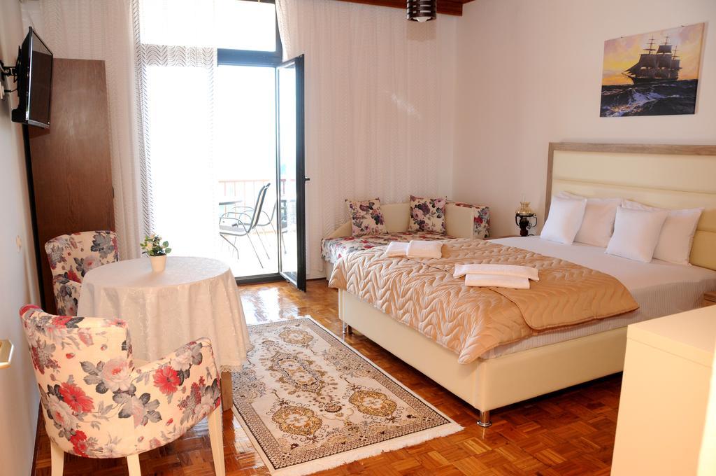 Guest House Smajlaga Ulcinj Ngoại thất bức ảnh
